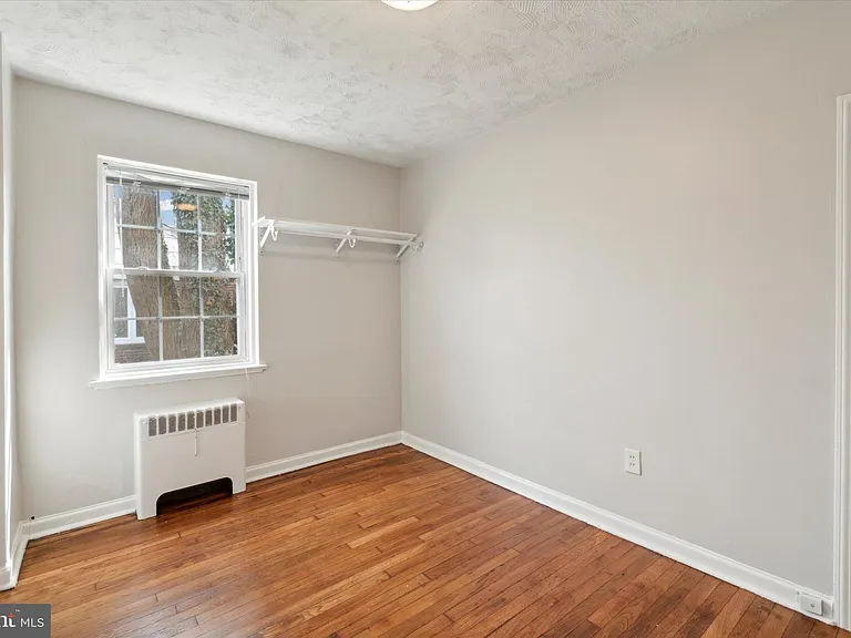 404 E Jefferson St #3 — Photo 9