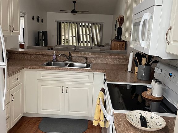 3rd image of 1327 Longboat Point