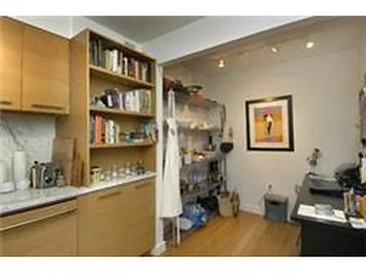 Rented by Douglas Elliman | media 23