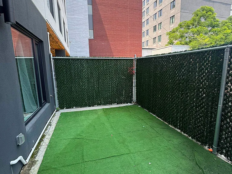 837 Maple St #1B — Photo 2