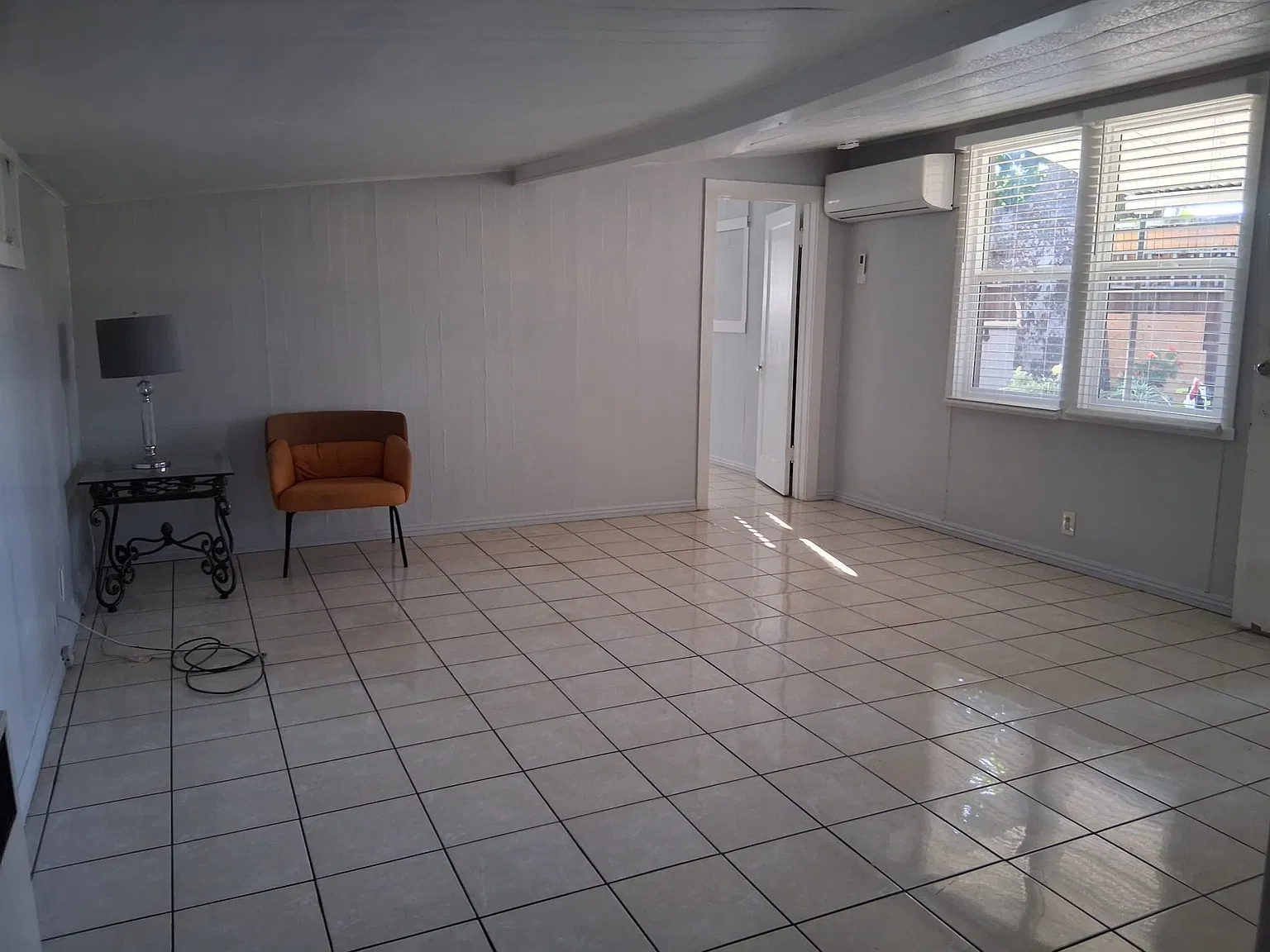 1 bed, $2,300 — Photo 4