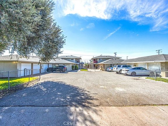 3rd image of 16929 Reed St