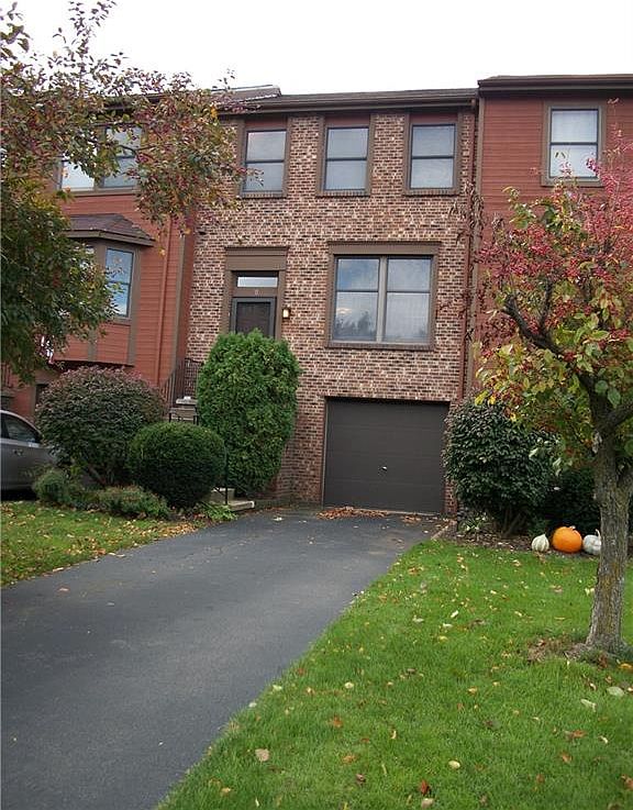 70 Broxbourne Dr, Fairport, NY 14450 Zillow