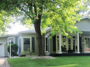 1448 N Oak St, Huntington, IN 46750