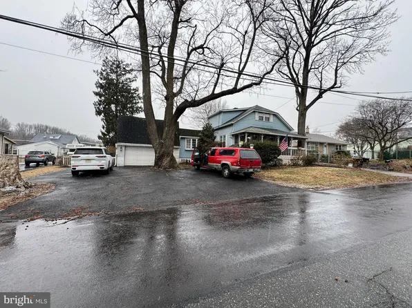 526 Cambria Ave, Bensalem, PA 19020