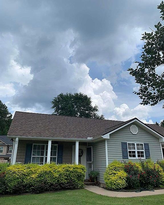 2nd image of 108 Angela Ln