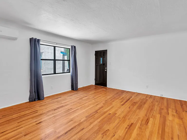 233 Solano Dr NE #2 — Photo 10