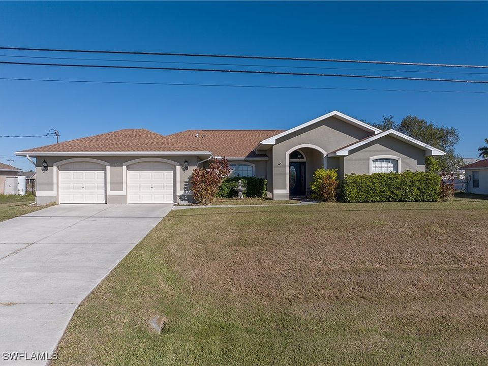 1st image of 1625 N Gator Cir
