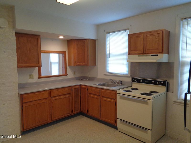 5th image of 1226 Donnan Avenue