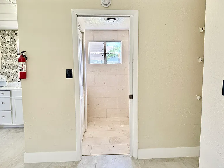 804 W Saint Petersburg Dr #804 — Photo 23