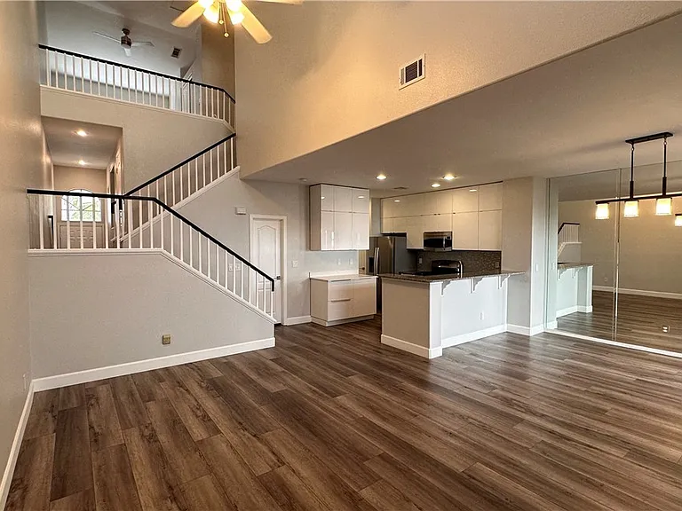 5268 Island Chain Rd — Photo 15