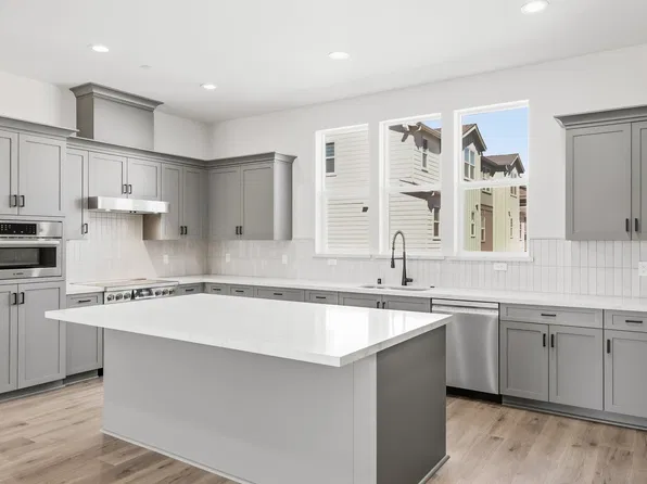 1733 Central Pkwy, Dublin, CA 94568