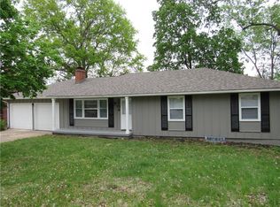 3704 E 112th St, Kansas City, MO 64137