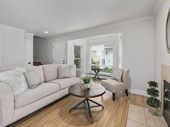 4th image of 796 Arguello St #104
