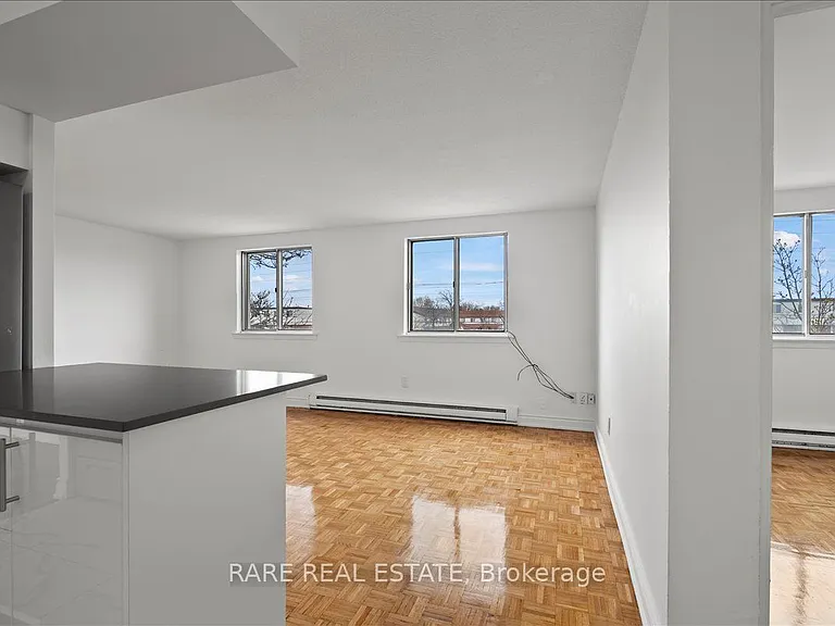 7555 Goreway Dr #258 — Photo 12