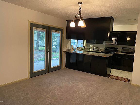 5th image of 2417 Westgate Pkwy