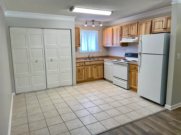 201 College Blvd E Unit 46, Niceville, FL 32578