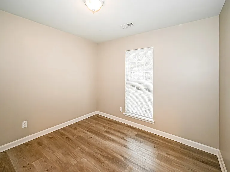 5833 Lawnmeadow Dr — Photo 13