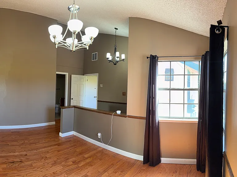 Goldsmith Dr — Photo 9