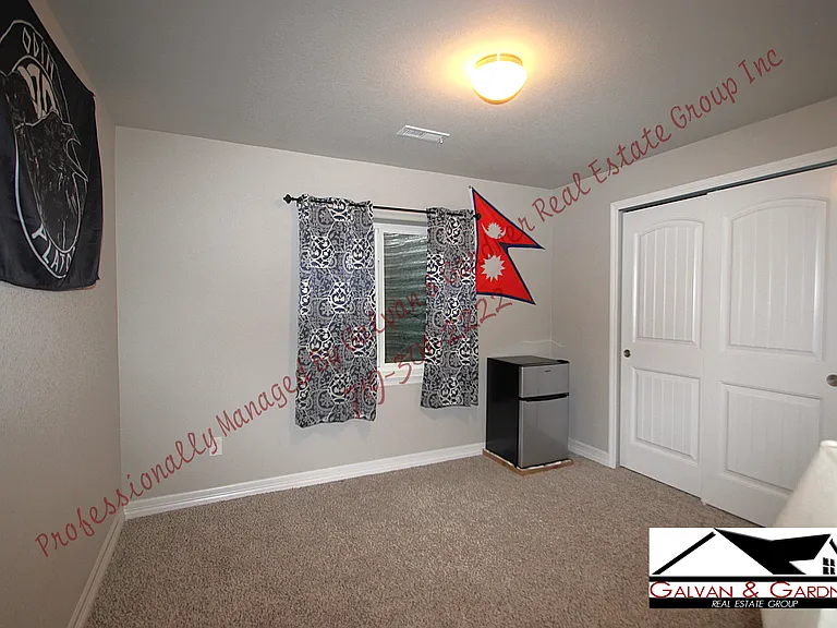 6564 Vedder Dr — Photo 17