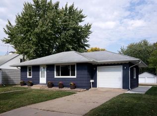 821 6th Ave W, Shakopee, MN 55379