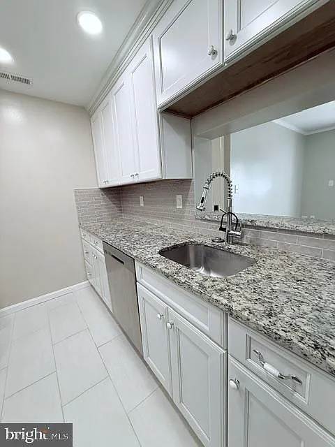 2 bed, 2.0 bath, 836 sqft, $2,350 — Photo 4