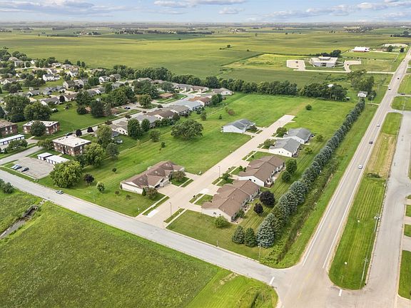 3rd image of Carstensen Dr