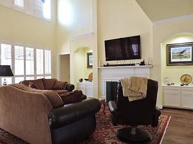 5th image of 500 Evergreen Oak Cir