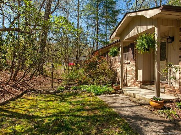 4th image of 313 Colony Ln