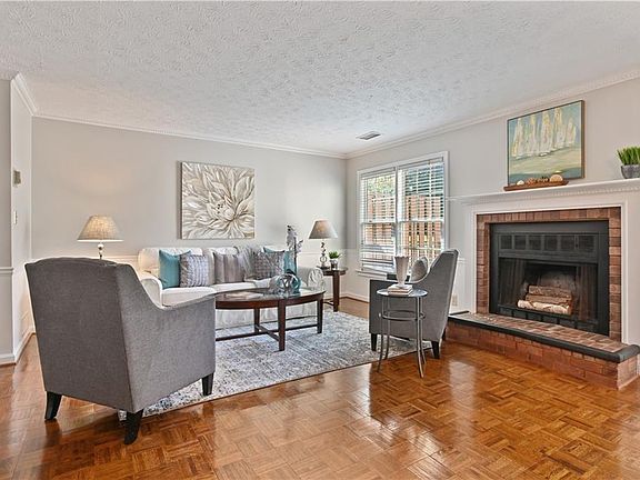 4th image of 6285 Windsor Trace Dr