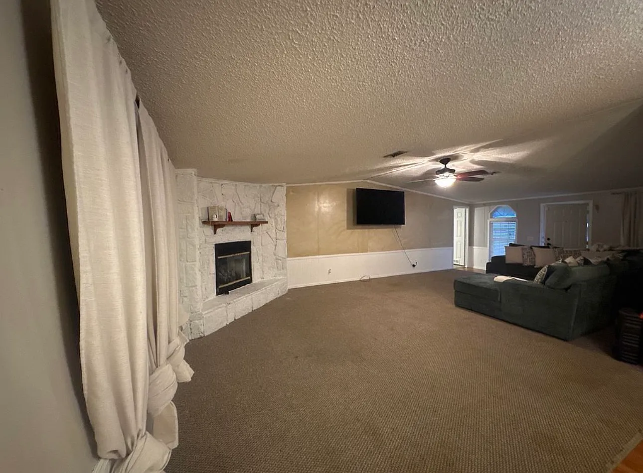 4 bed, 2315 sqft, $1,500 — Photo 4