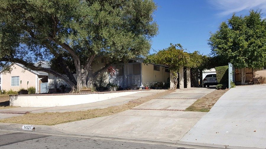 2nd image of 14521 San Dieguito Dr