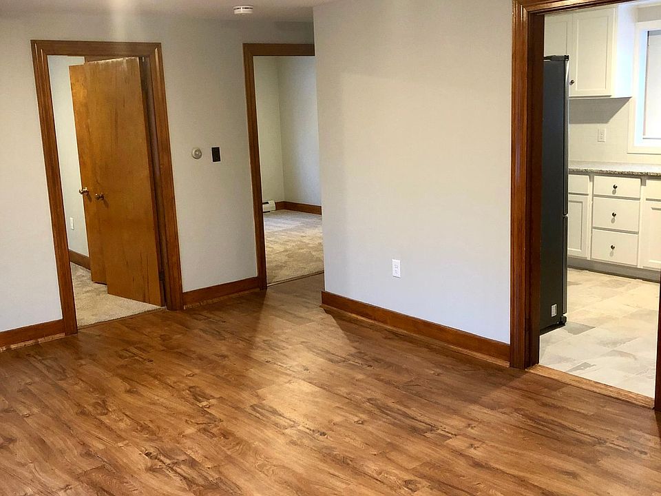 2nd image of 47 Main St APT 3