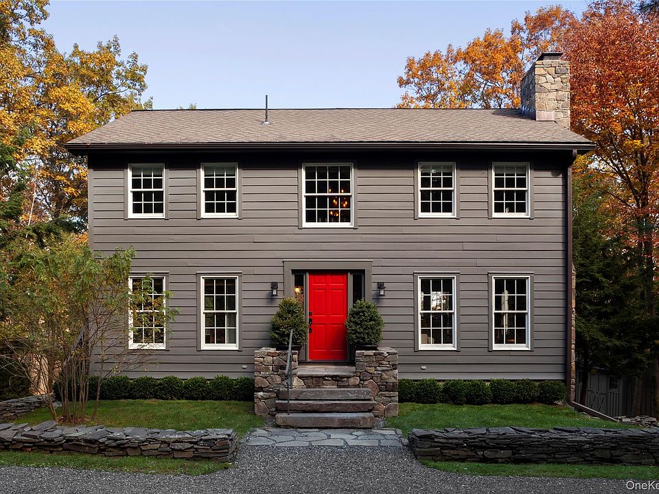 1st image of 21 BRIARWOOD Lane