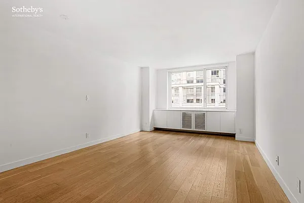 Rented by Sotheby's International Realty | media 22