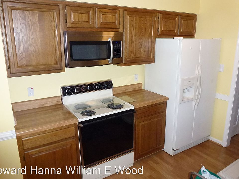2nd image of 1021 Colonial Meadows Way