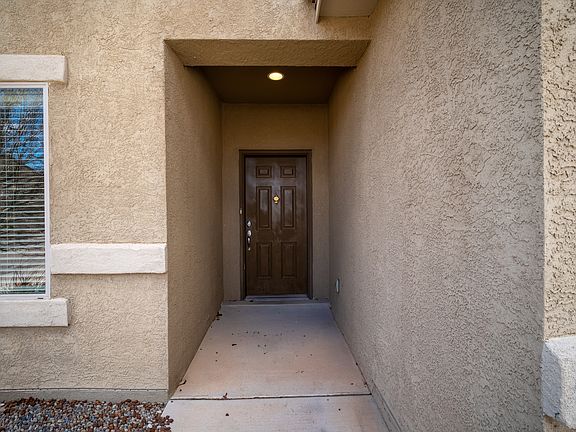 3rd image of 1001 El Paseo St NW