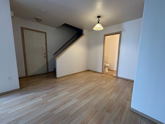 3rd image of 8414 NE Knott St Unit A