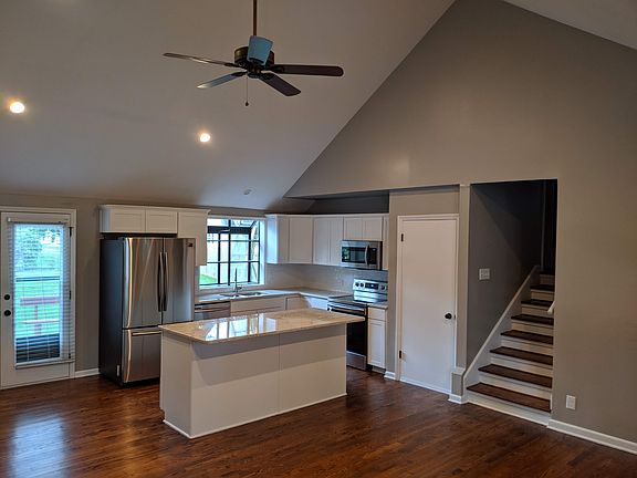 3rd image of 4208 W 62nd Ter