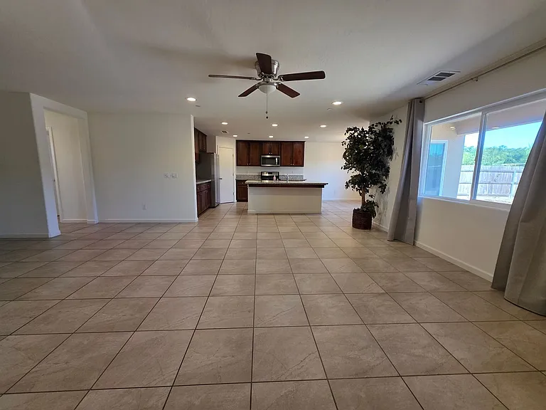2308 W Ambassador Way — Photo 6