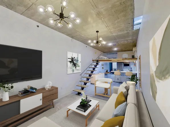 27 Montrose Avenue image 3 of 30