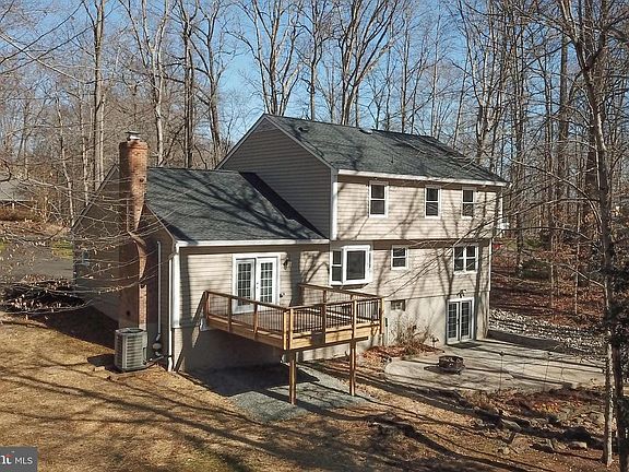 4th image of 7779 Fern Oak Ct