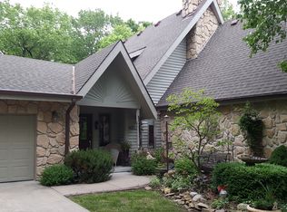 3407 SE McQueen Rd, Saint Joseph, MO 64507