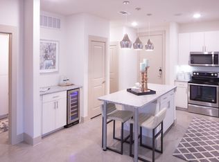 Magnolia off Henderson, Dallas, TX 75206