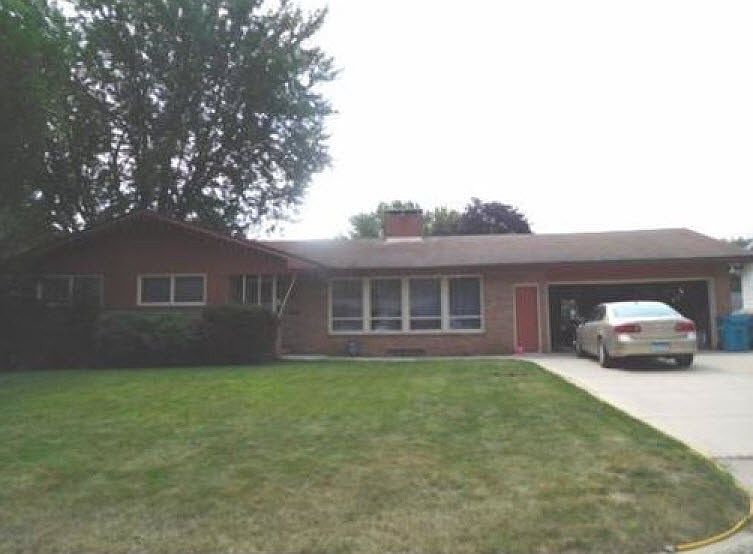 1st image of 749 S St E