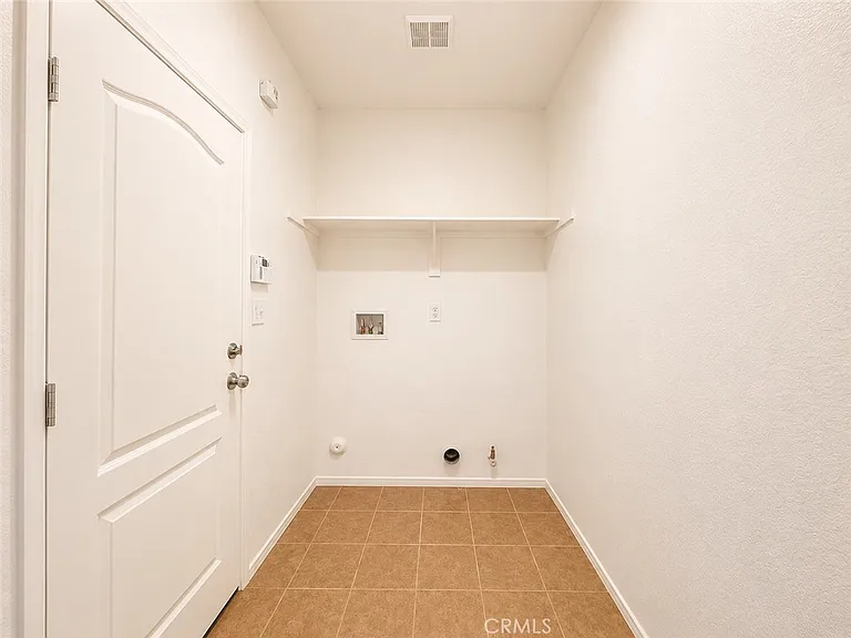 14444 Moon Valley St — Photo 12
