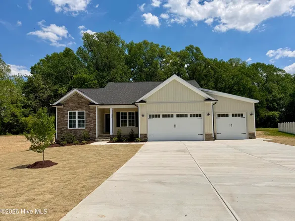 104 Lucky Lane, Pikeville, NC 27863