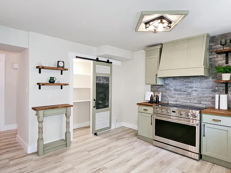4033 Lucerne Dr SE — Photo 24