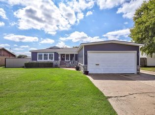 1006 10th St, Snyder, OK 73566