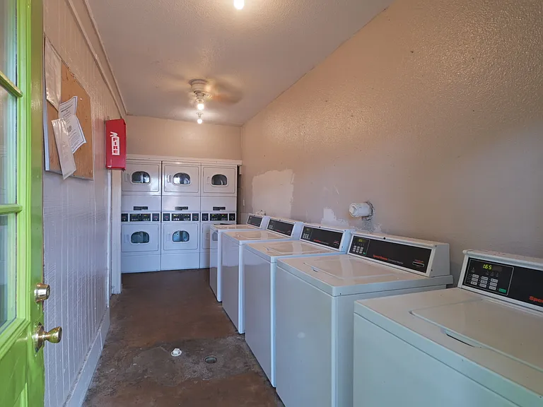 Lila Apartments — Photo 17